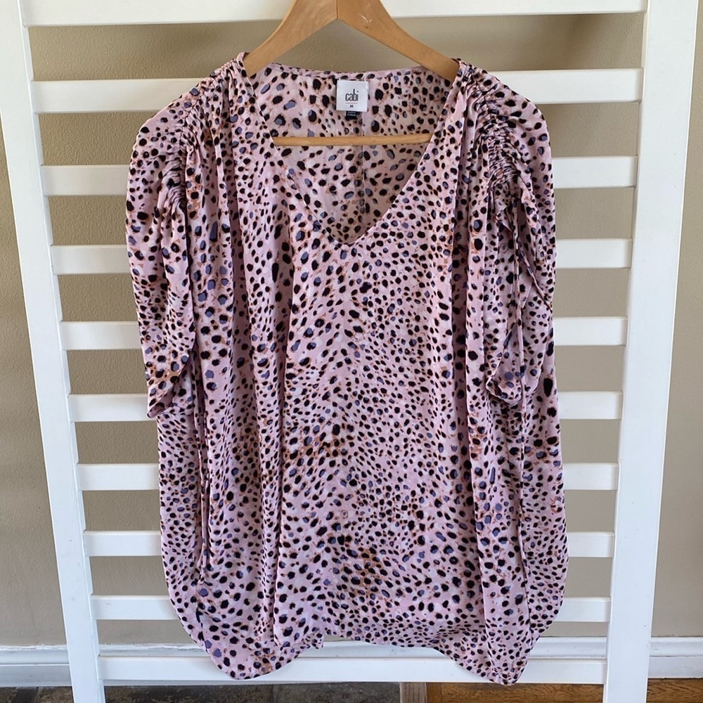 CABI Seaside Top Style 5980 Pink Leopard Dolman Cinch Sleeve 2021 size Medium